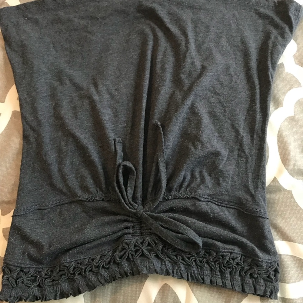 Blue strapless top